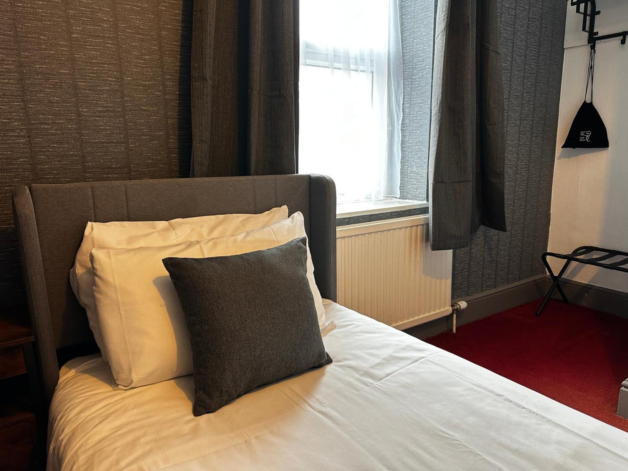 The Derby Hotel 2*
